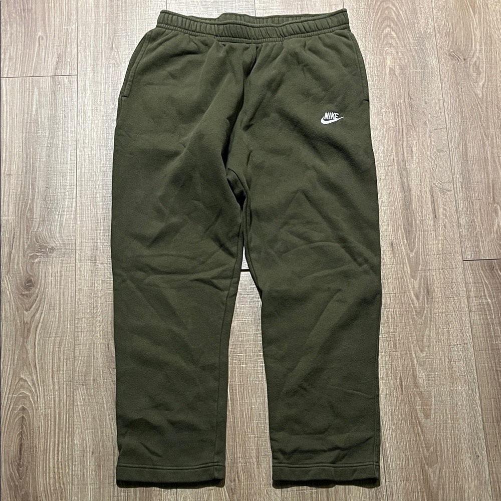 Men’s Nike Olive Green Jogger Sweatpants Size XL